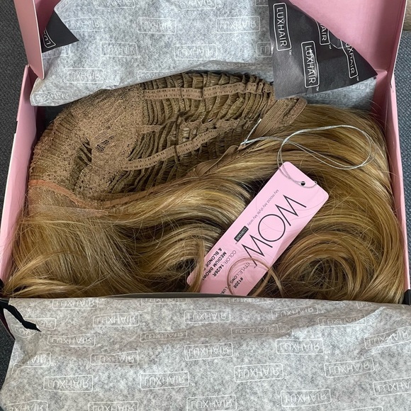 - Daisy Fuentes wow wig by Luxhair color 14/26 regular style long & Luscio… - Picture 12 of 15